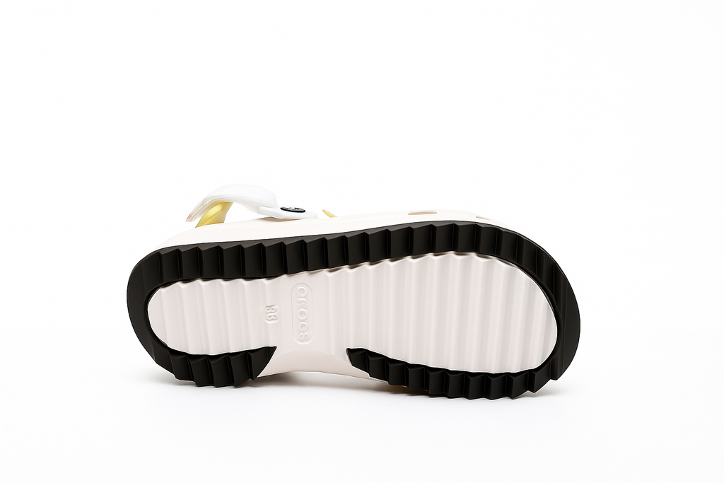 Crocs Classic Platform Clog – Off-White